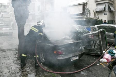 Νίκαια: Βίαια επεισόδια μεταξύ οπαδών στην οδό Πέτρου Ράλλη και Λαμπράκη