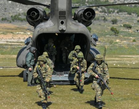 Χειμερινή εκπαίδευση για τους Ευέλιπιδες (φωτογραφίες)