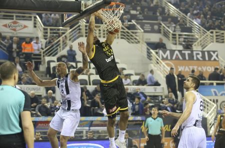 Πανόραμα Champions League : Θεμέλια για τους «8» η ΑΕΚ και η Νίζνι