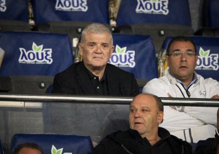 Μελισσανίδης στους οπαδούς : «Δεν μπαίνει κανείς στα Σπάτα»