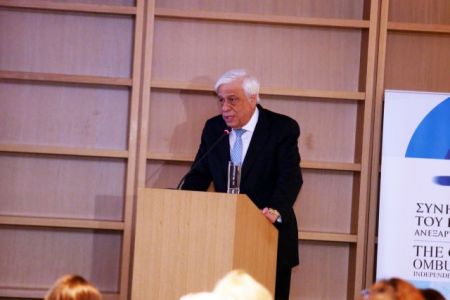 Παυλόπουλος: Αν οι γείτονές μας θέλουν ευρωπαϊκή προοπτική να σεβαστούν το διεθνές Δίκαιο