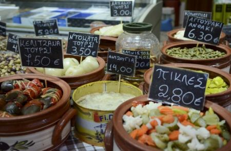 Φωτιά και λάβρα το σαρακοστιανό τραπέζι