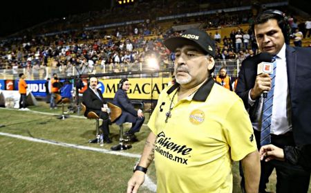 Τεστ πατρότητας ο Μαραντόνα για να αναγνωρίσει τρία παιδιά!