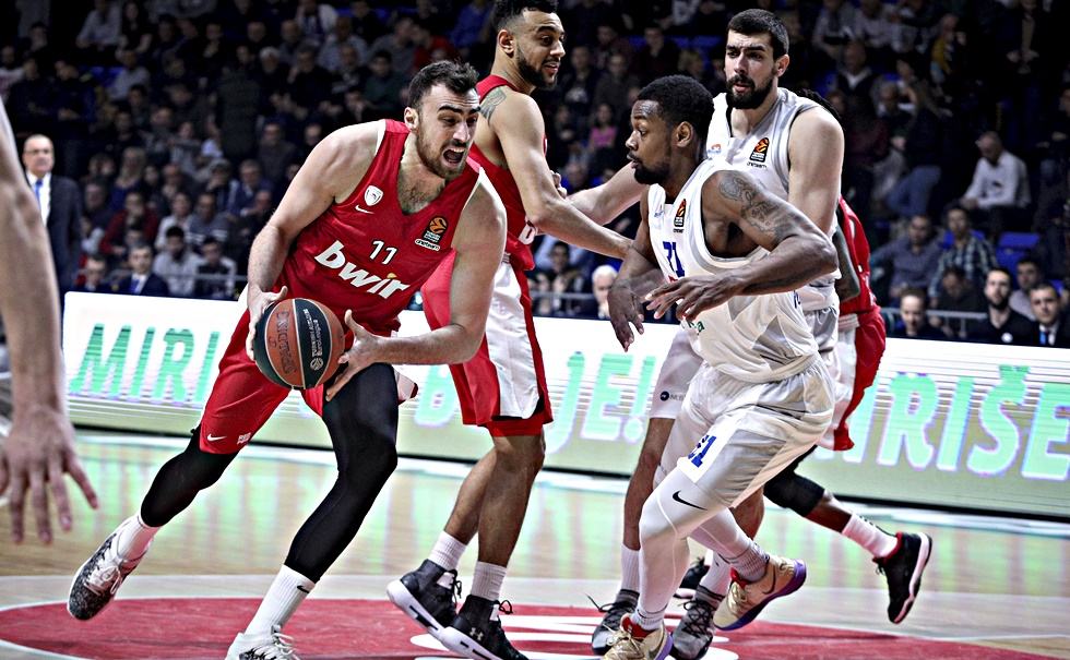 Το… κερασάκι του Μιλουτίνοφ στην Ποντγκόριτσα