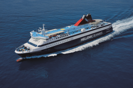 Μηχανική βλάβη στο «Νήσος Μύκονος»