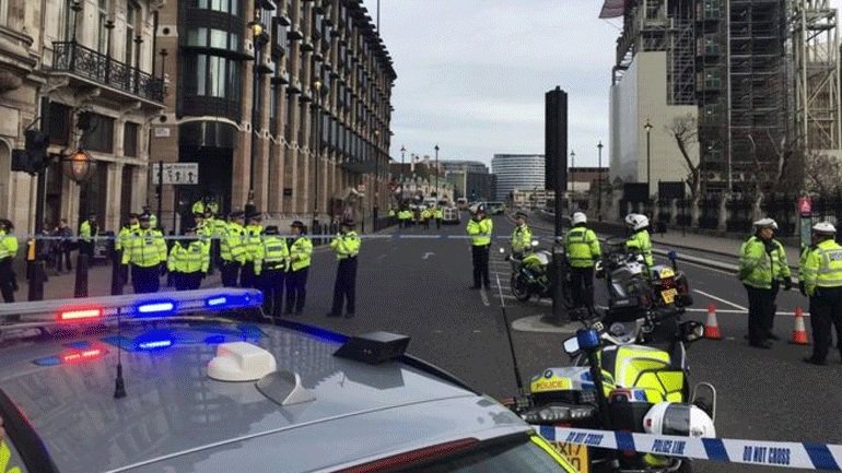Λονδίνο: Λήξη συναγερμού μετά από έλεγχο σε ύποπτο όχημα