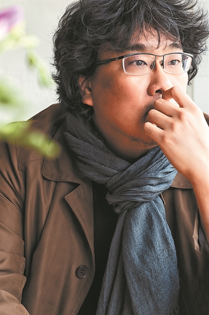 Μπονγκ Τζουν Χο: «Ζούμε σε έναν κόσμο παρασίτων»