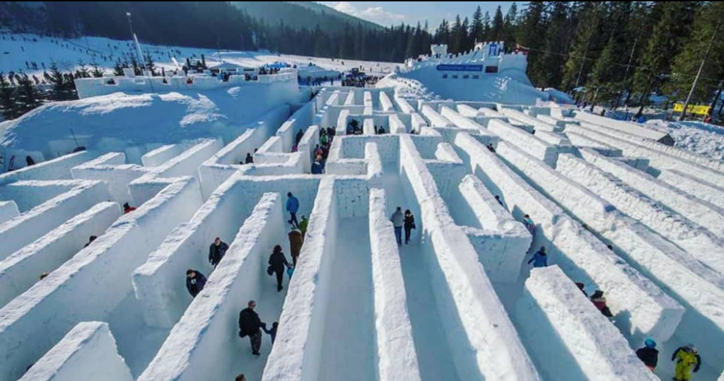 Στα ρεκόρ Γκίνες γιγαντιαίος λαβύρινθος από χιόνι στον Καναδά