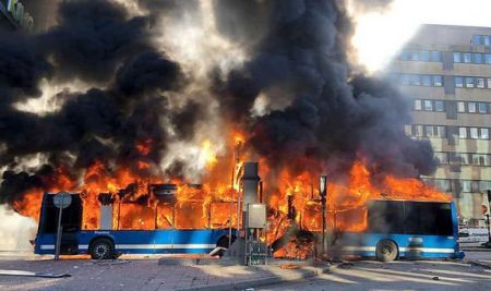 Έκρηξη λεωφορείου στη Στοκχόλμη