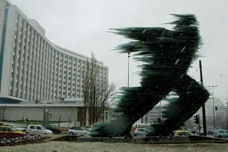 Πρόταση Ζορμπά για ανταλλαγή του «Δρομέα» με άγαλμα των Σκοπίων