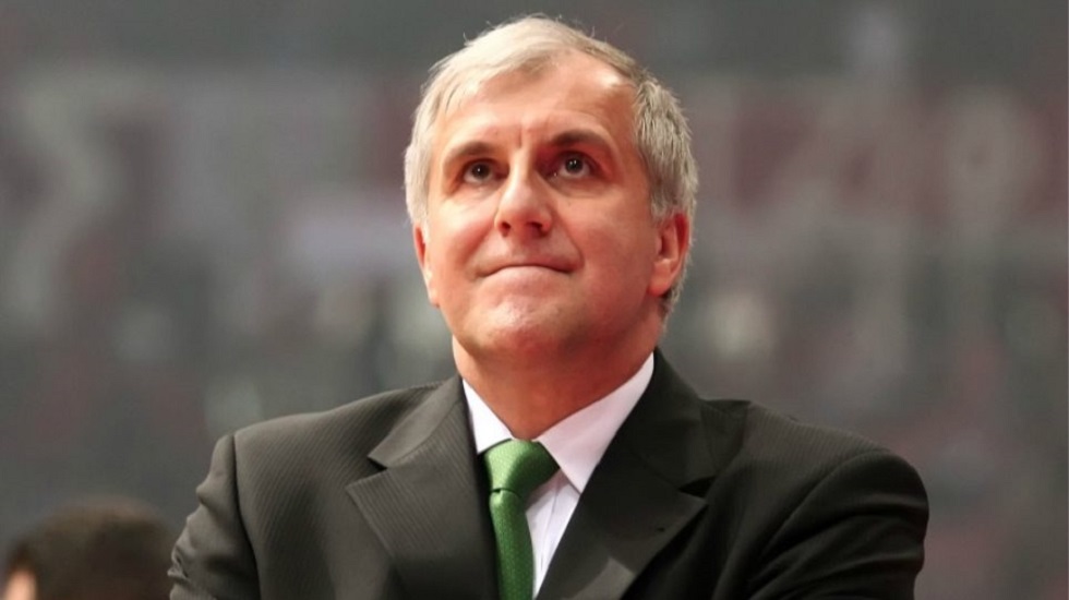 Ο Ομπράντοβιτς χόρεψε και παρέσυρε τους γύρω του με τον ύμνο της Φενέρ (vid)