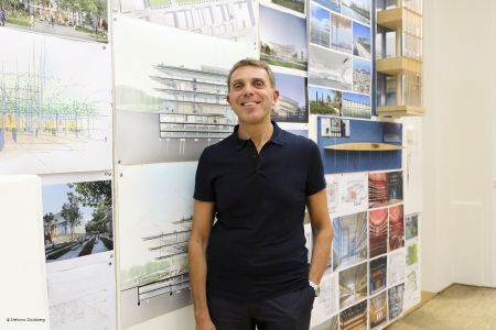 Σταύρος Νιάρχος: «Η Πόλη του Mέλλοντος – Ποιότητα Zωής και Nέα Aστικά Σύνορα»