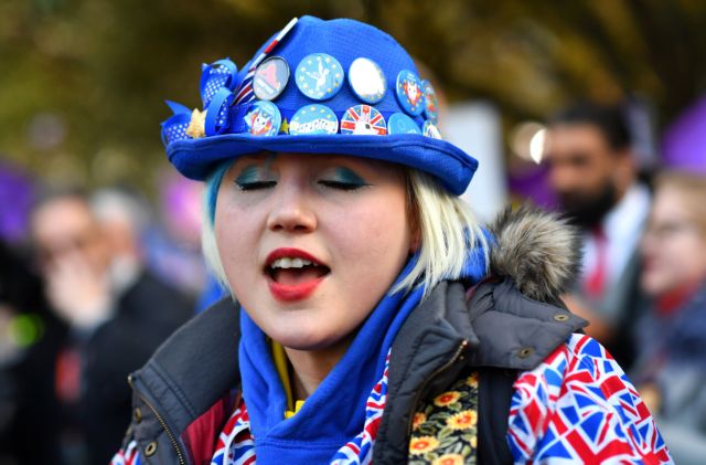 Brexit: Όχι από το κοινοβούλιο σε νέο δημοψήφισμα