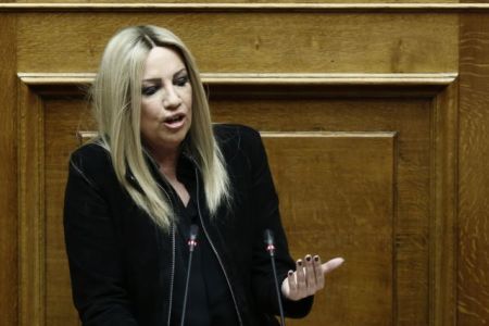 Γεννηματά για ΣΥΡΙΖΑ: Χρησιμοποιεί και το Σύνταγμα για να αποκομίσει μικροπολιτικά οφέλη
