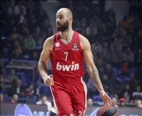 Αρμάνι – Ολυμπιακός : Γύρισε τον αστράγαλο ο Σπανούλης