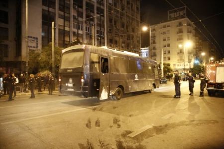 Ειδικοί φρουροί κατά Κυρίτση: Εχουν καεί πάνω από 170 αστυνομικοί από μολότοφ