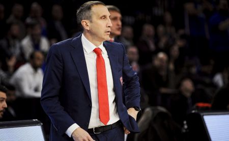 Μπλατ για το ντέρμπι: «Στηρίζω την απόφαση της διοίκησης»