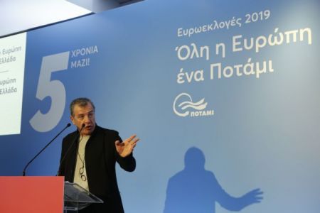 Θεοδωράκης: Το να αλλάζεις απόψεις δεν είναι απαγορευτικό αλλά να πάρουν το τίμημα