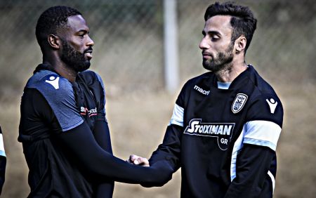 Στο πλευρό του Μαουρίσιο ο Βαρέλα