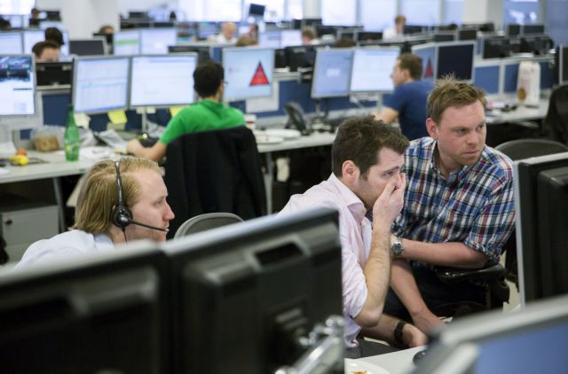 Ευρωπαϊκή Κεντρική Τράπεζα: Στα 203 δισ. ευρώ θα ανέλθουν το 2019 οι αγορές ομολόγων