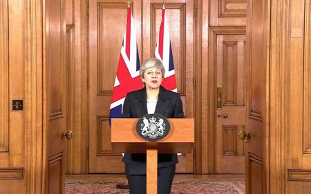 Μέι: Το brexit δε θα καθυστερήσει πέρα της 30ης Ιουνίου