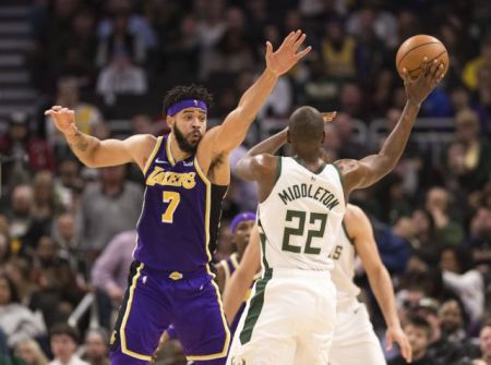 Ο Μίντλετον… ντύθηκε Αντετοκούνμπο, 115-101 οι Μπακς τους Λέικερς