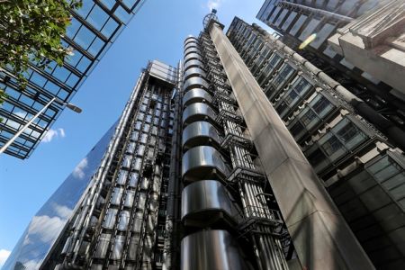 Οι θεομηνίες έριξαν και το 2018 στο «κόκκινο» τη Lloyd’s