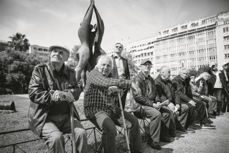 3+1 φιλολαϊκά μέτρα στη φαρέτρα της κυβέρνησης