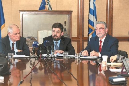 Τα «δώρα» του νέου Ποινικού Κώδικα σήκωσαν πολιτική θύελλα