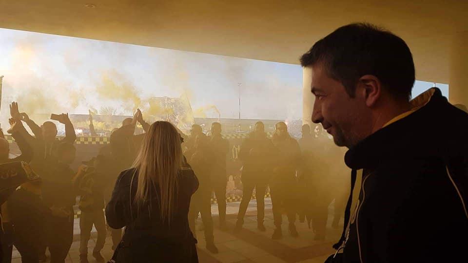 Αποθέωση της AEK από τους οπαδούς της στη Λήμνο