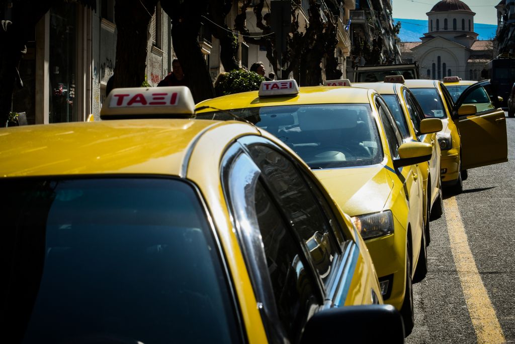 Αυτόφωρο για «πειραγμένα» ταξίμετρα και άδειες-μαϊμού