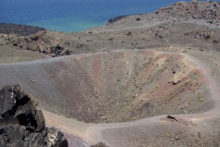 Σαντορίνη – Καλντέρα: Φωτογραφήθηκε για πρώτη φορά ο μαγματικός θάλαμος του ηφαιστείου