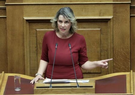 Κ. Παπακώστα: Δεν θα είναι υποψήφια ευρωβουλευτής με τον ΣΥΡΙΖΑ