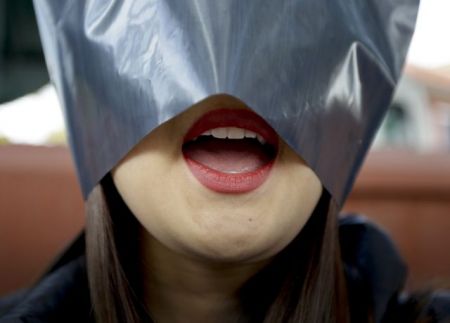 Διεθνής Αμνηστία: Οπισθοχώρηση οι προτεινόμενες τροποποιήσεις για τον ορισμό του βιασμού