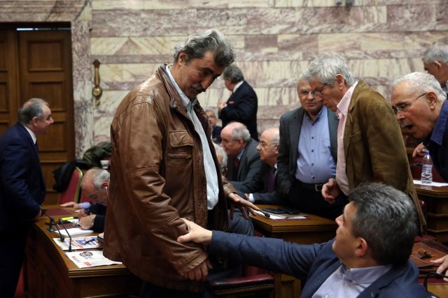 Νέα επίθεση Πολάκη κατά Στουρνάρα για το δάνειο