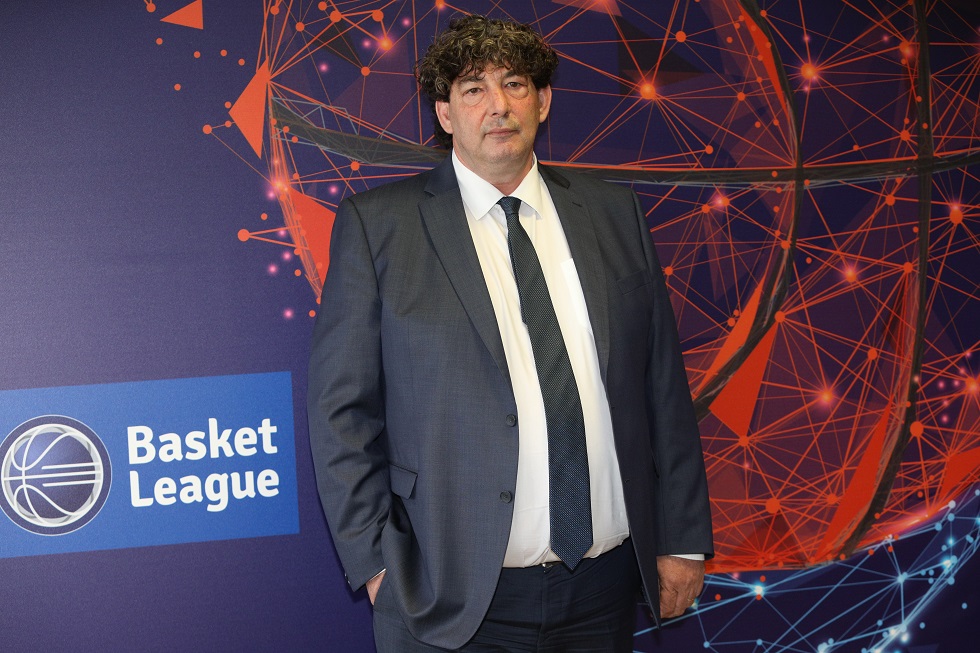 Επανεκλογή στη θέση του προέδρου