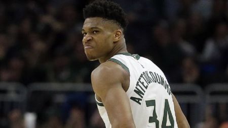 Ο Αντετοκούνμπο έδειξε στον Χάρντεν ποιος είναι ο MVP του NBA