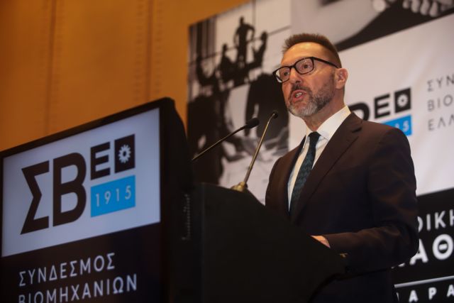 Στουρνάρας: Δέκα δράσεις για την ανάταξη της οικονομίας