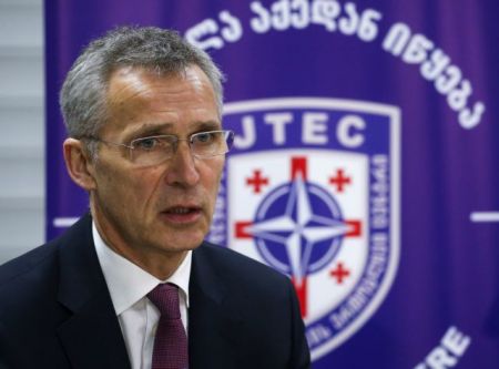 NATO: Παράταση μέχρι το 2022 στη θητεία του Στόλτενμπεργκ