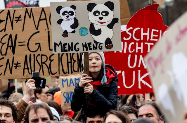 Γερμανία: Τουλάχιστον 20.000 νέοι στους δρόμους για το κλίμα