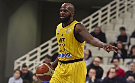 AEK – Γκρίφιν : «Να παίξουμε και για τον Ματσιούλις»