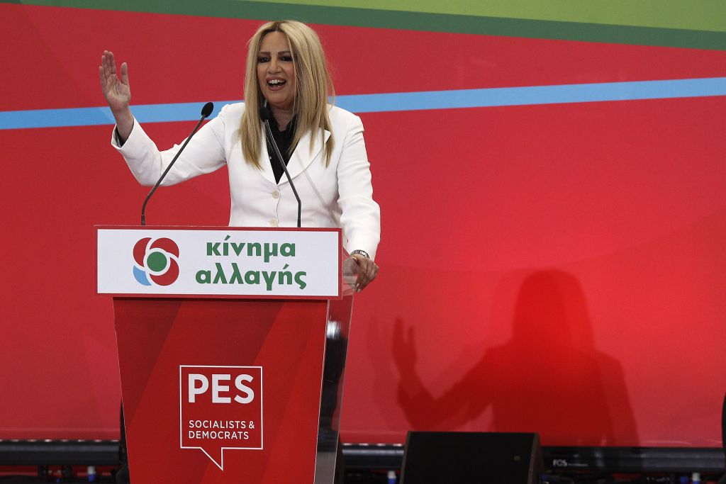 Γεννηματά: «Η συντήρηση είστε εσείς. Η πρόοδος είμαστε εμείς»