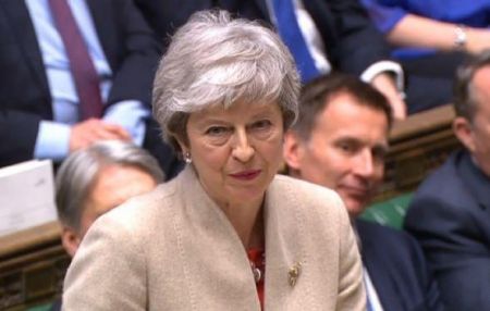 Brexit: Κίνδυνος πλήρους κατάρρευσης της κυβέρνησης Μέι