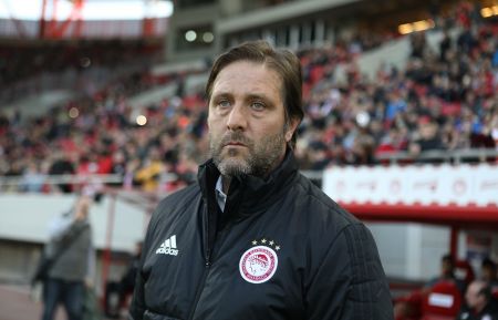 Ειρωνικός για τη διαιτησία ο Μαρτίνς