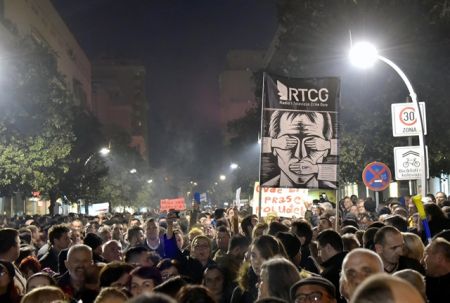 Μαυροβούνιοι κατά του «αιώνιου προέδρου»