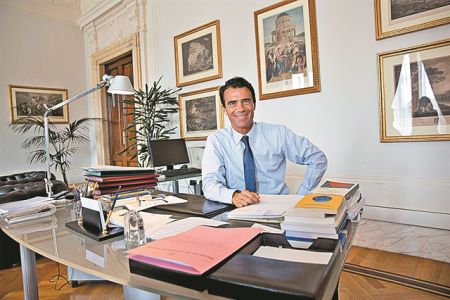 «Η Ευρώπη πρέπει να ανακαλύψει πάλι την πολιτική»