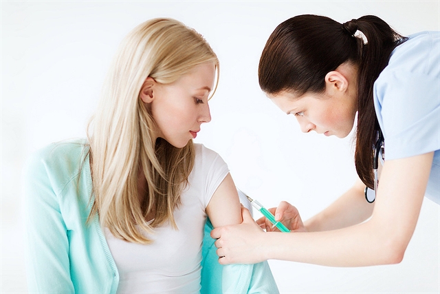 HPV: γνωρίζουμε αλλά δεν εμβολιάζουμε