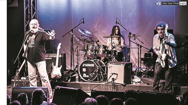 «Τα μπλουζ είναι σαν τον έρωτα»