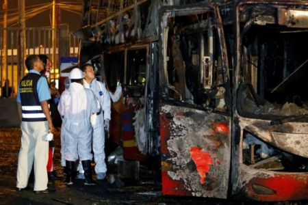 Λεωφορείο έπιασε φωτιά στο Περού – Τουλάχιστον 20 νεκροί