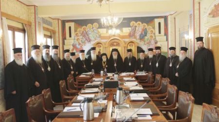 Ιερά Σύνοδος: Ανησυχία στο αίτημα για εκκλησιασμό στα «μακεδονικά»